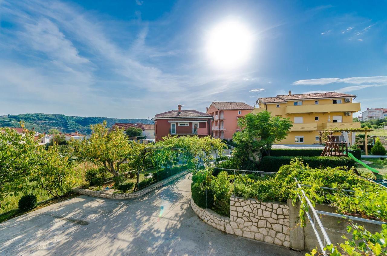 Apartments Rajka Lopar Zewnętrze zdjęcie